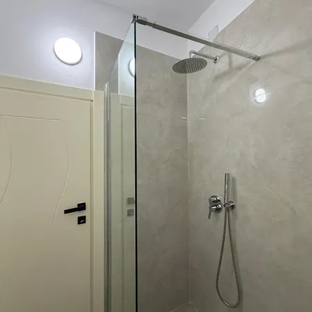 Belaj Lejlighed Vlorë